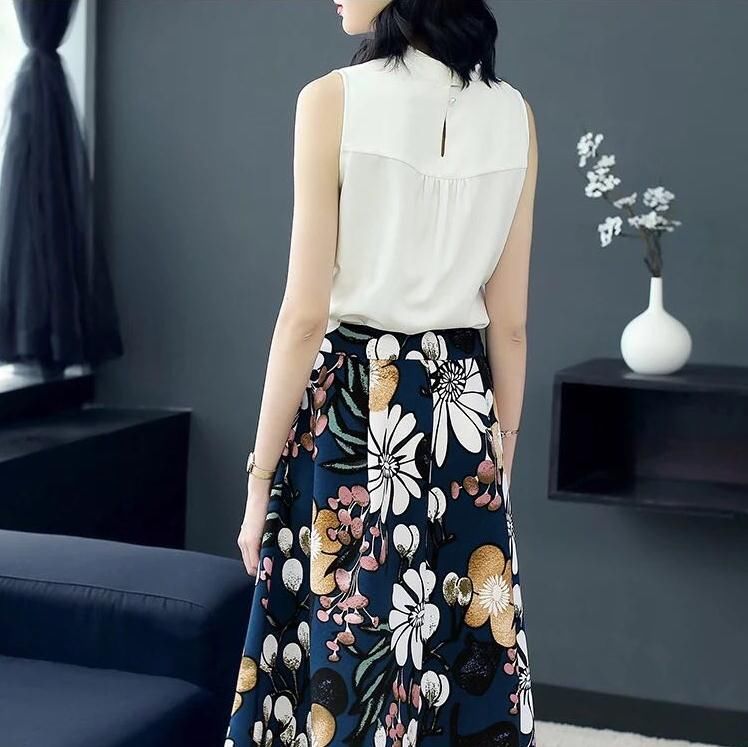 40岁女人不要穿背带裤了,学下面女人穿,洋气减