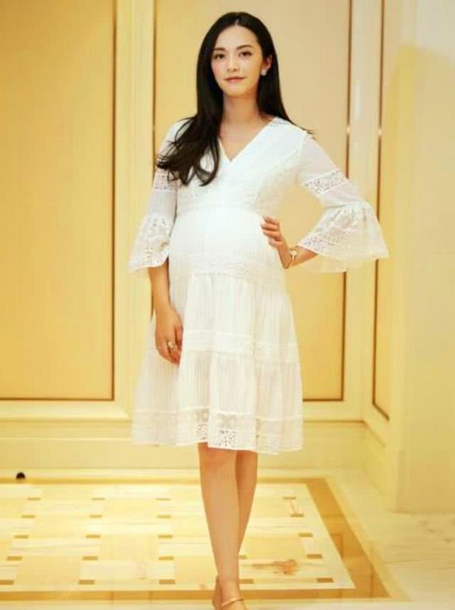 娱乐圈6位女明星怀孕照,谢娜显苗条,而她孕味十足