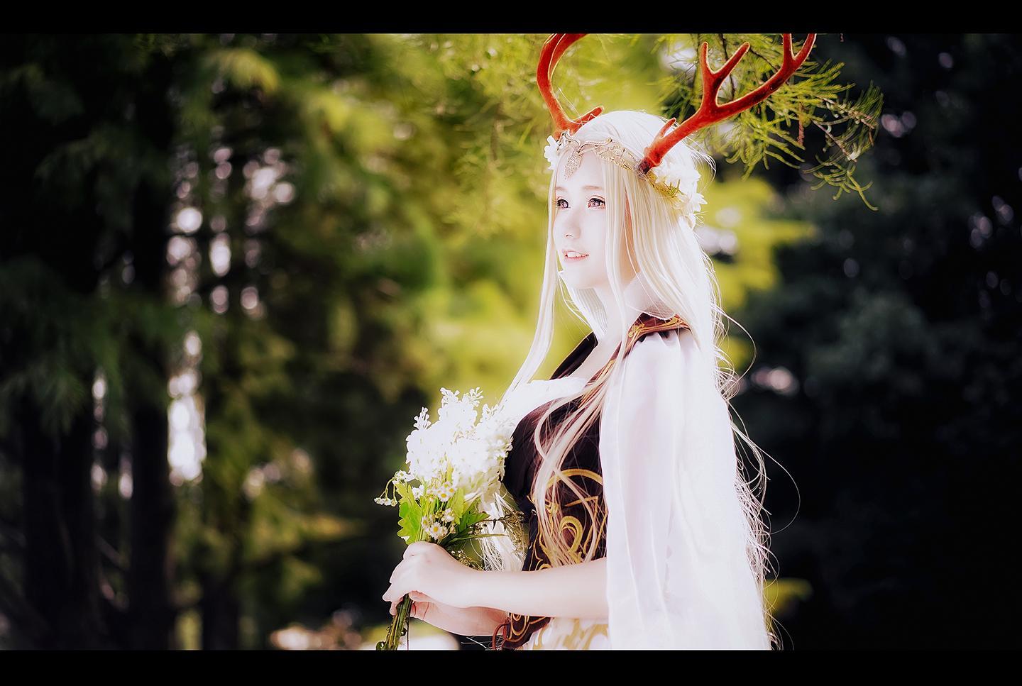 奇迹暖暖 cosplay 精灵鹿后美的很梦幻