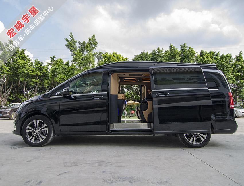 一部奔驰的v级商务车, 告诉你如何诠释高端品牌的保姆车