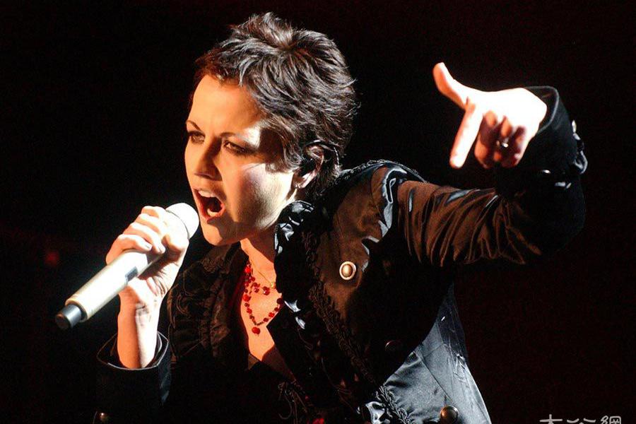 小红莓主唱真实死因终于公开,离奇过世原因令人惋惜!