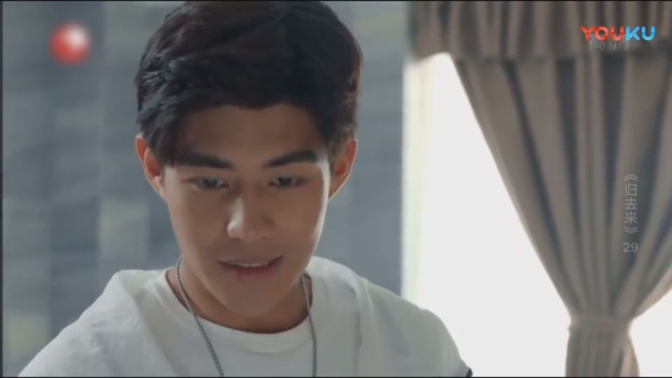 缪盈决定与父亲彻底决裂 宁鸣贴身温暖陪伴……这一对儿看着也是好甜