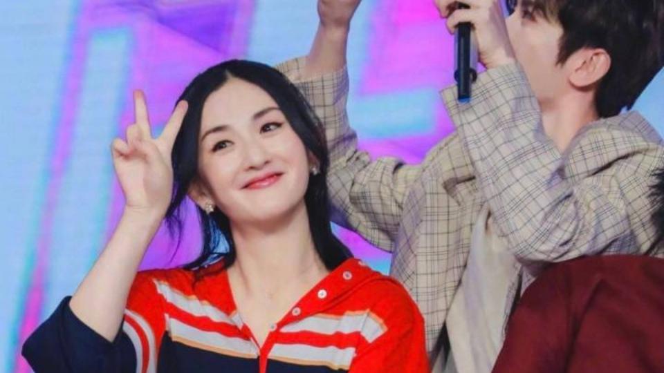 有一种师徒情叫谢娜蔡徐坤徒弟过生日娜姐祝福简单又暖心