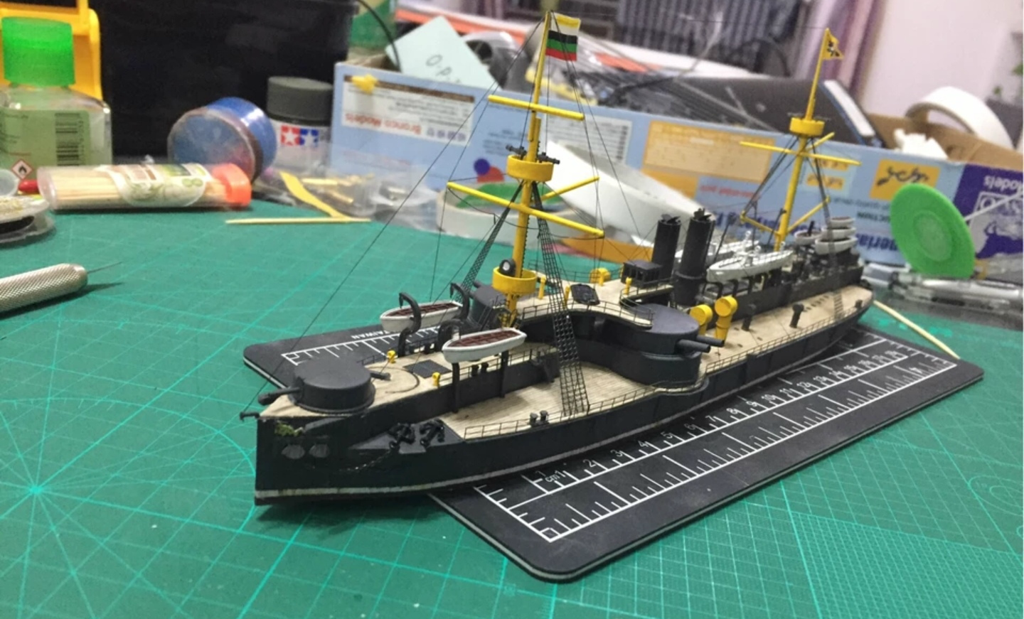 北洋水师军舰出海想象场景定远号伴行致远号远巡大洋