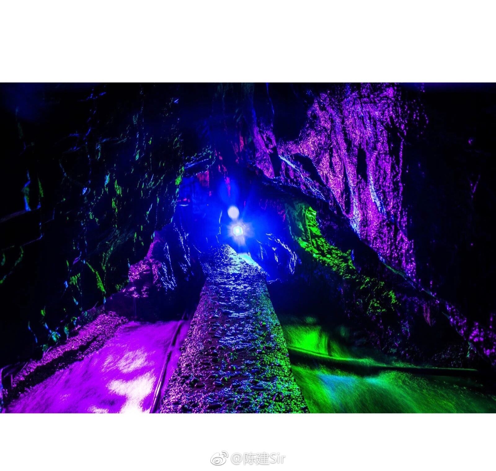 古城云龙洞美景似仙宫贵州镇远云龙洞