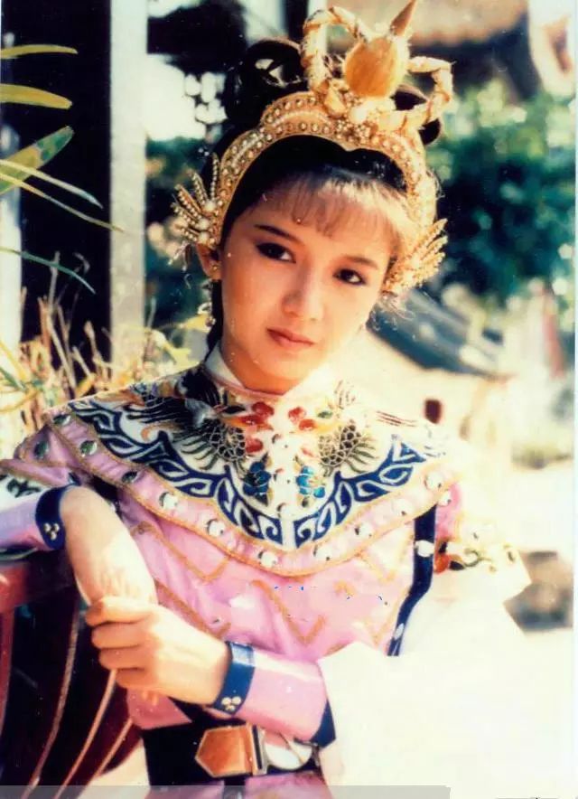 85版《杨家将》仅6集,却云集香港几乎所有的老牌女神!