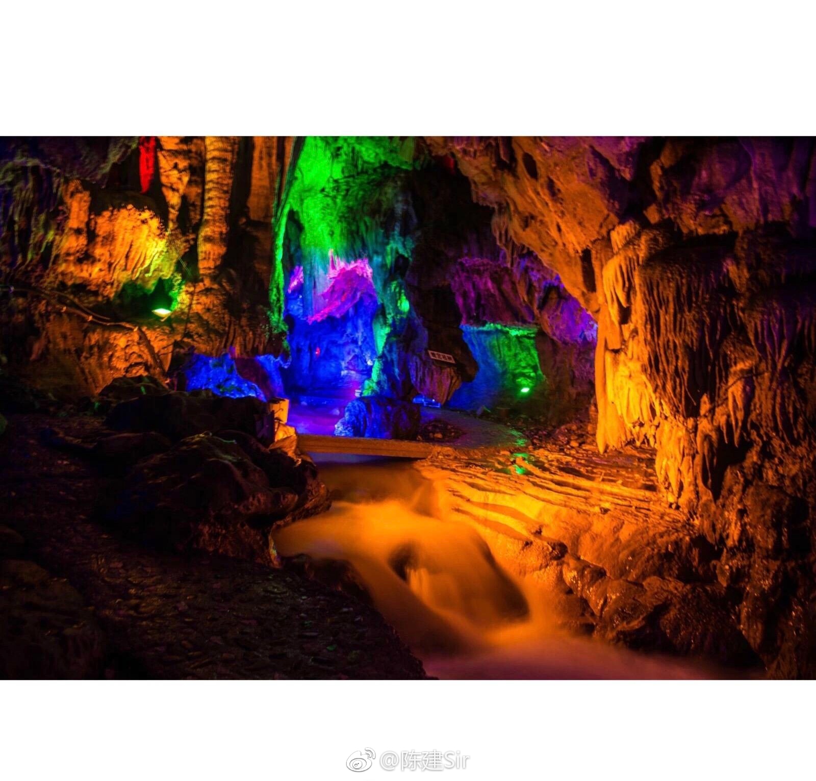 古城云龙洞美景似仙宫贵州镇远云龙洞