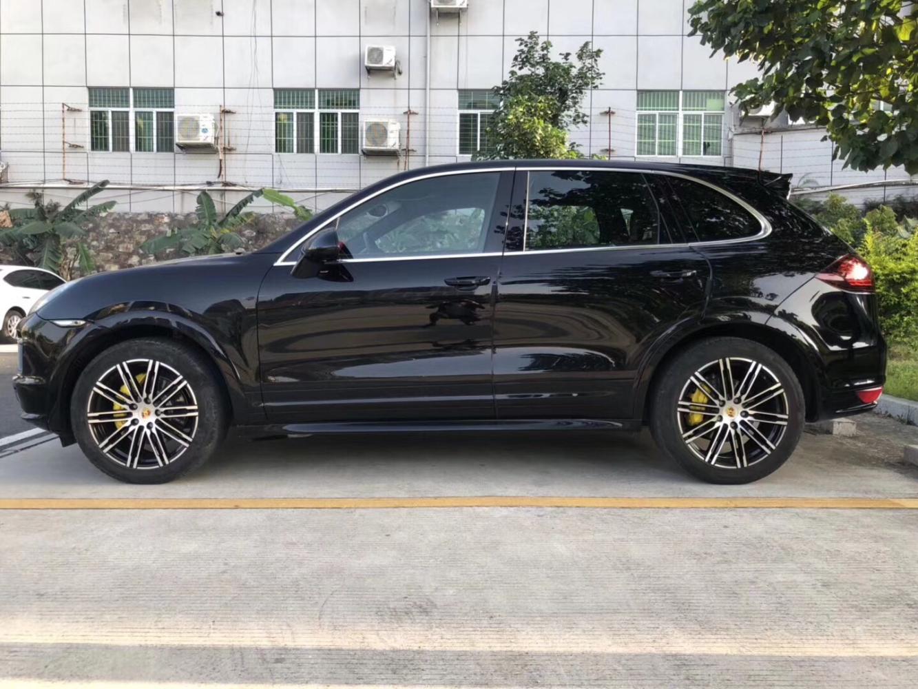 30万纯13保时捷卡宴 4.8turbo, 陆地小飞机 全宇宙最顶配