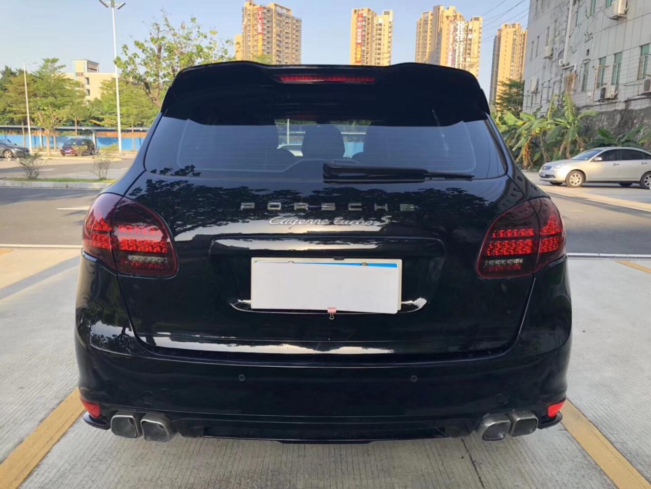 30万纯13保时捷卡宴 4.8turbo, 陆地小飞机 全宇宙最顶配