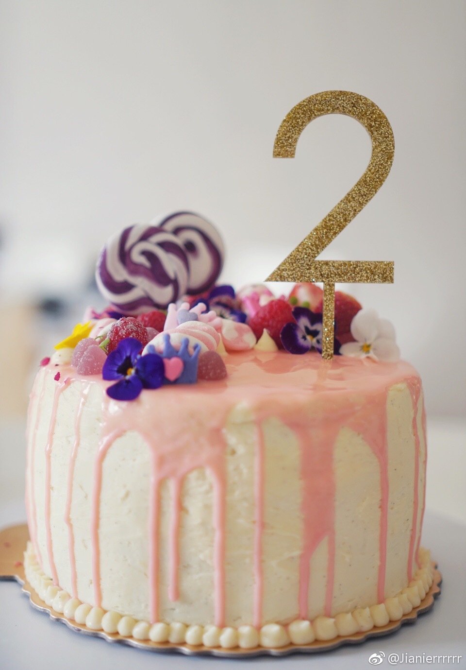 朋友赏脸竟然委以重任制作女儿2岁生日蛋糕