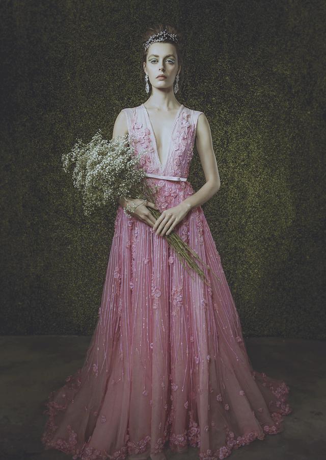 amato couture高定礼服:傲世迷离的眼神,感受中东女性的独特美