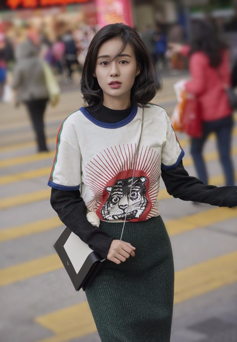 郑合惠子的美俏皮中不失柔情,喜欢她吗?