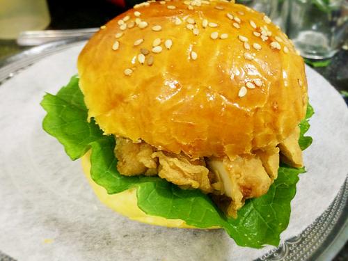 西餐之"香酥鸡排汉堡"