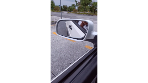 新手学车:科目二左倒库技巧,相信自己一把过!