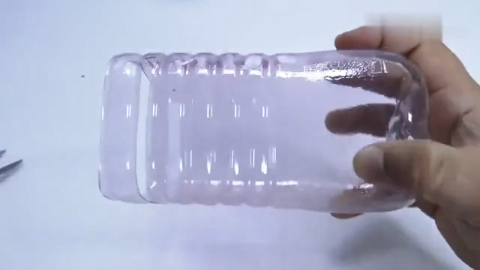 牛人发明的钢丝捆绑神器,轻松让水管完全密封