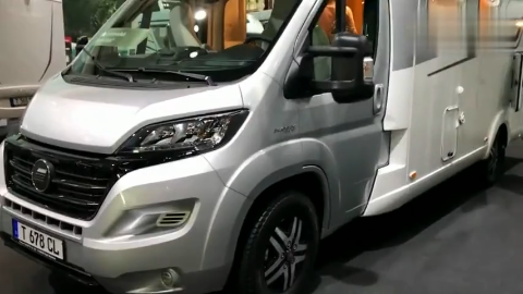 新款雪铁龙豪华房车,厨房卫生间卧室一应俱全