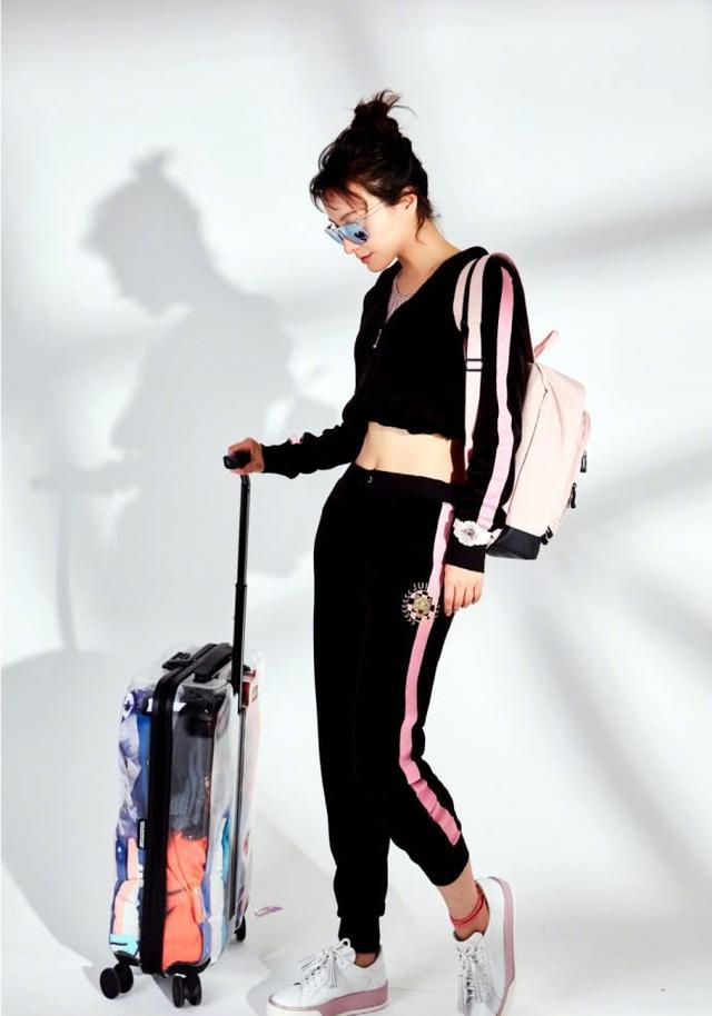 吴昕微博晒照自我调侃,穿运动服的她美出了新高度