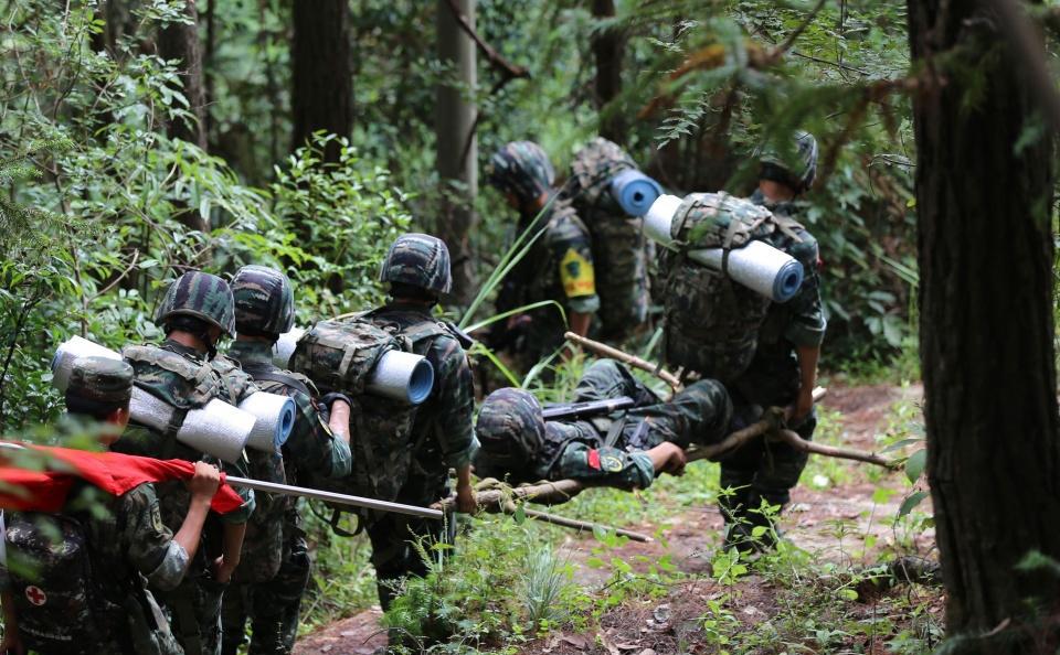 训练目的在于检验和提高特战队员在艰苦环境和复杂条件下的综合作战