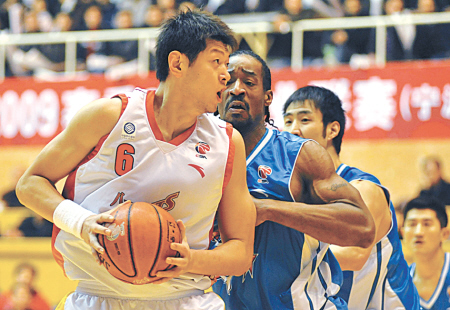 在中国篮球的发展史上,八一队是个始终不可绕过的话题,虽然现在的八一