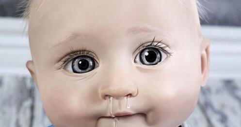 看到宝宝流鼻涕,第一直觉就是宝宝感冒了~但其实宝宝流鼻涕的原因有