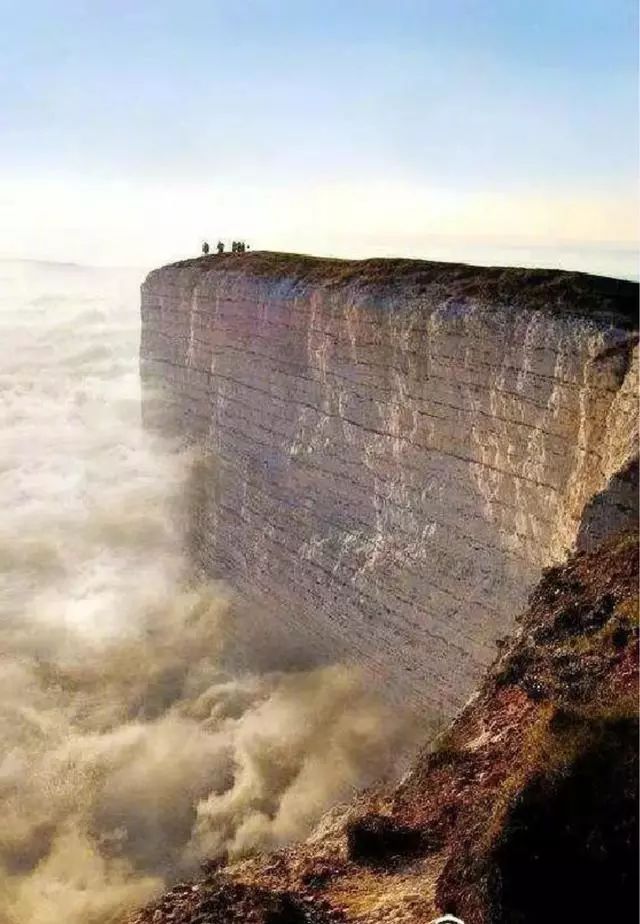 最震撼的9个自然奇观,去一次就得十几万,第六个有钱也去不了!