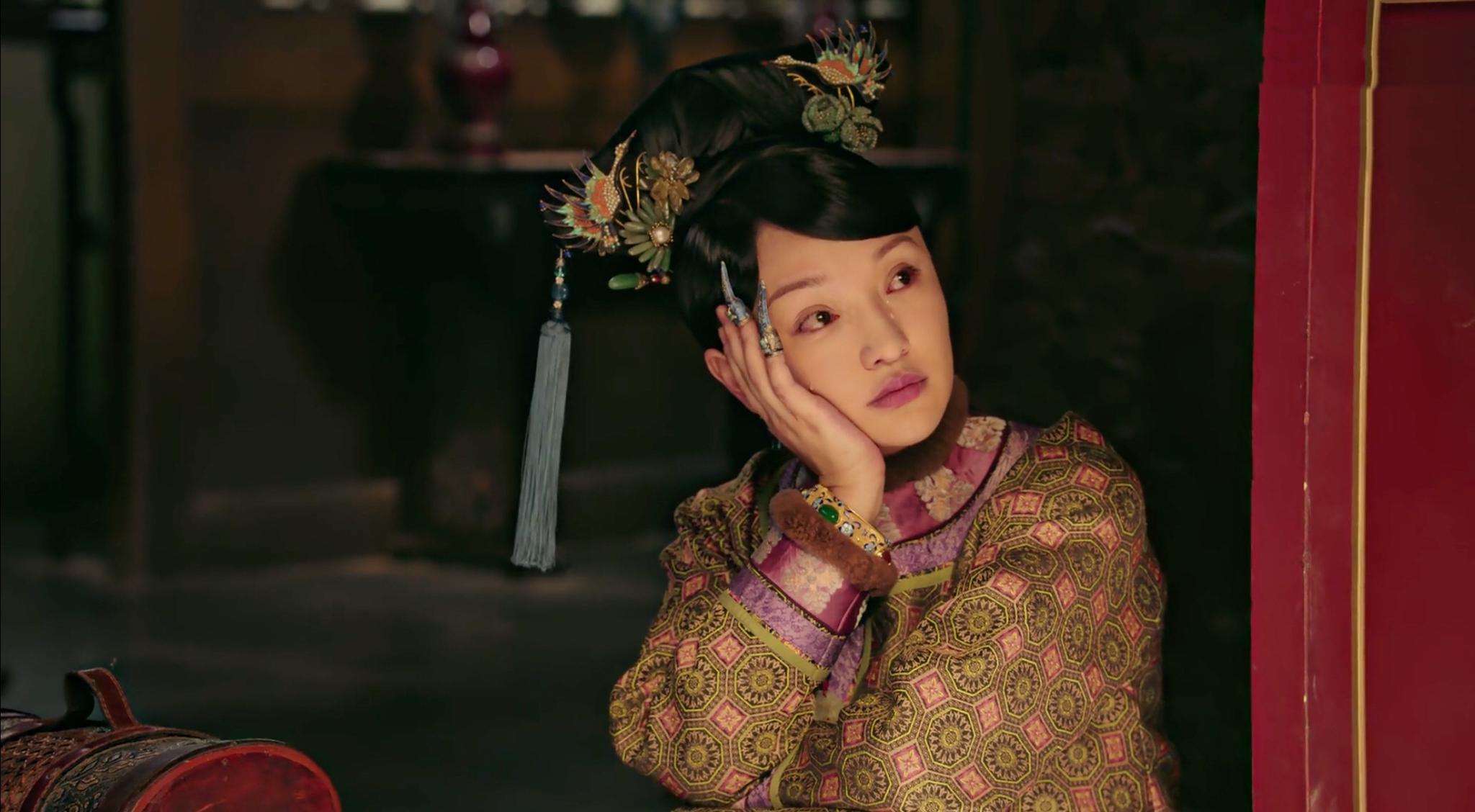 44岁周迅如懿传这几张剧照颇有当年她26岁演太平公主时的美