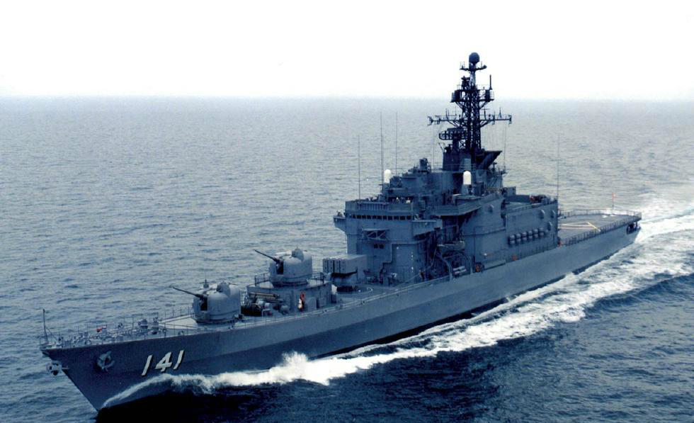 日本首个直升机驱逐舰,配备大量美式武器系统航速达到31节