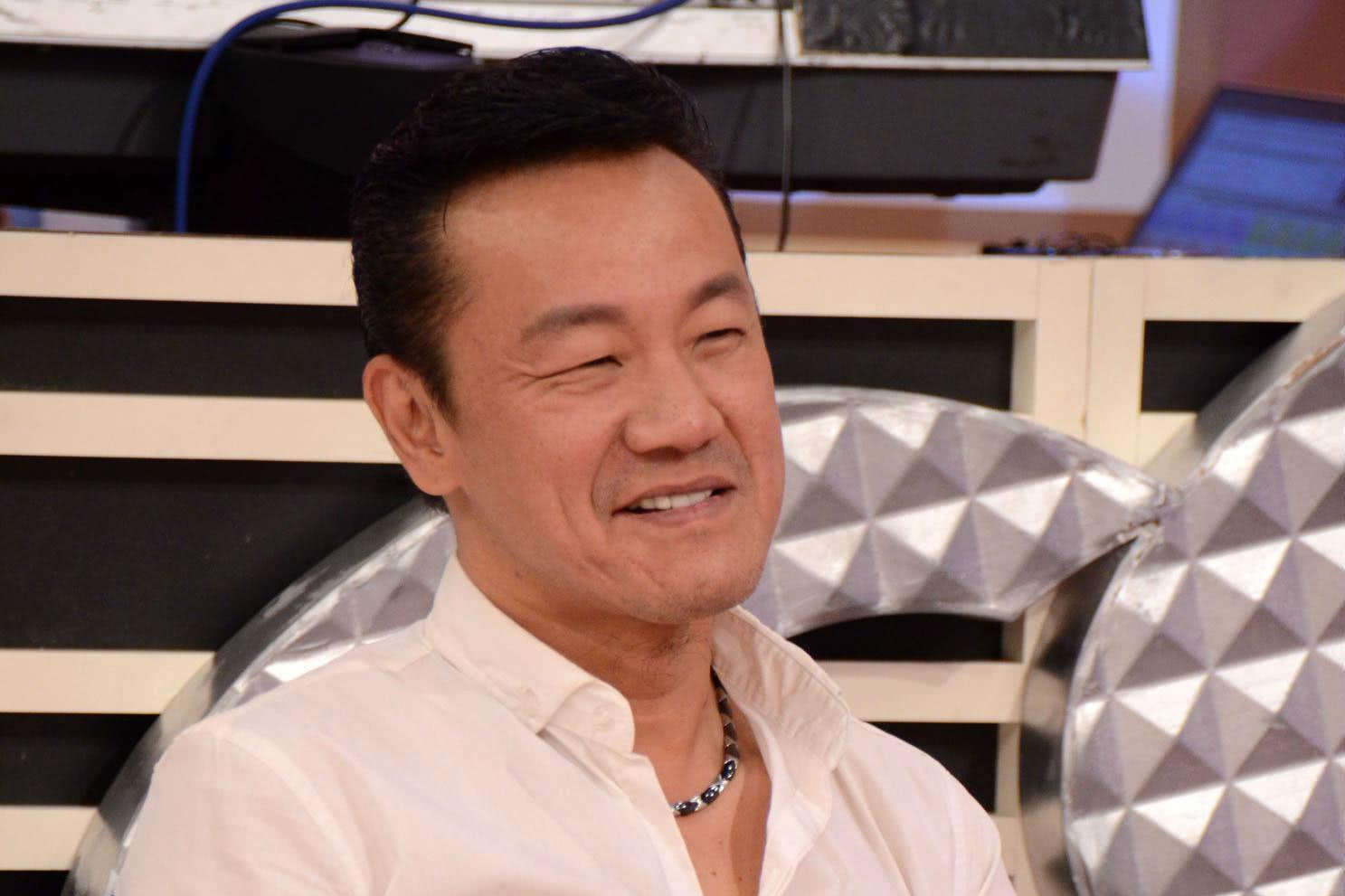 他是娱乐圈最重情义的男人,每年被骗60万却照顾出轨前妻一辈子