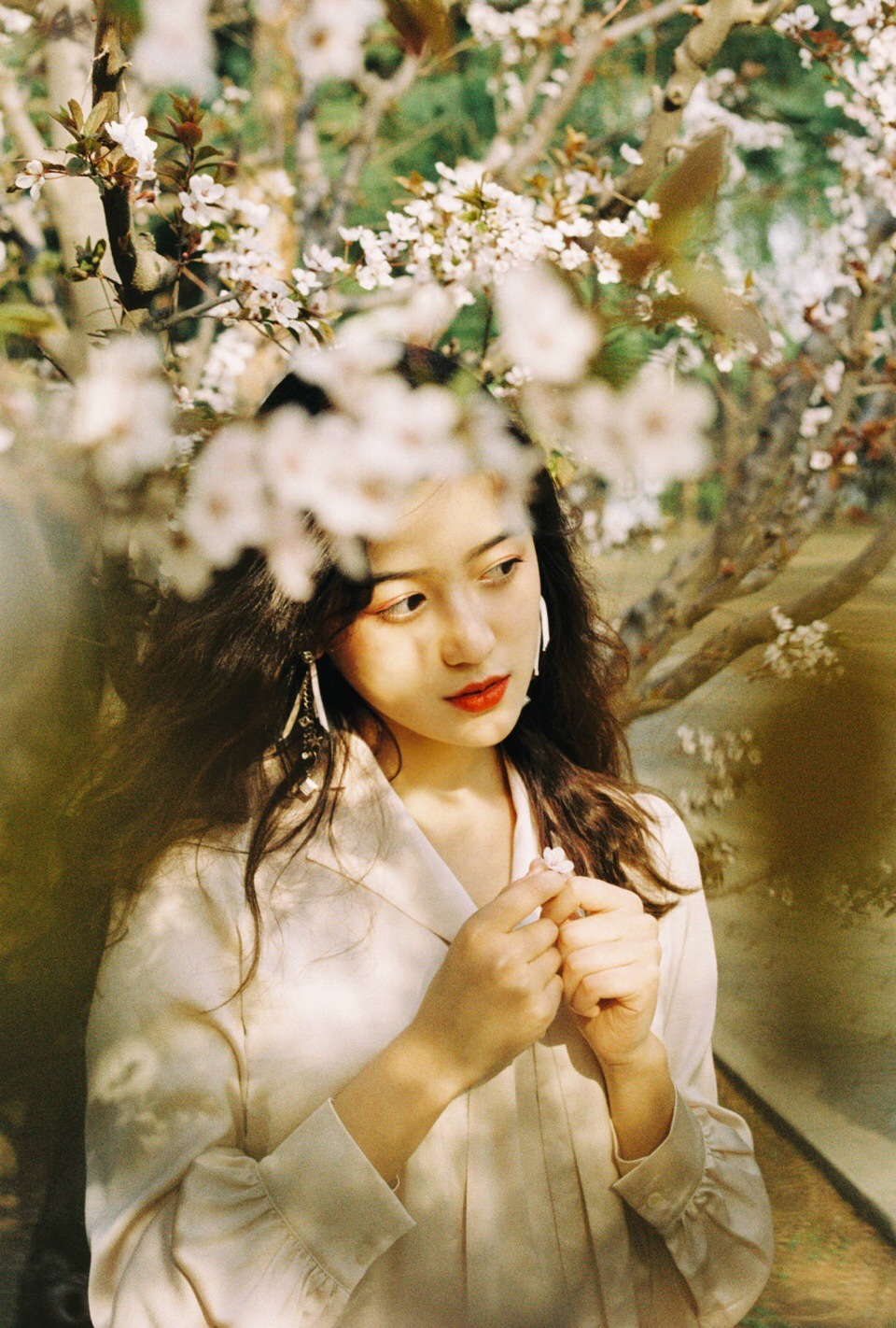 你迎面朝我走来,我就和春天撞了满怀出镜:@米晨晨m