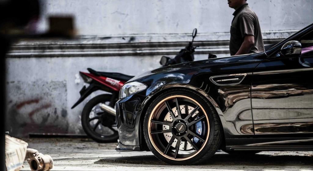 绅士外表难掩悍匪本色——3款西装暴徒改装案例