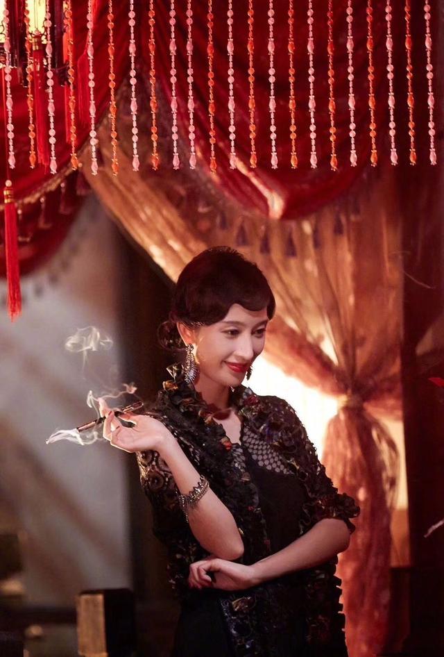 张俪演活"小阿悄",风情万种,其实生活中的张俪更加优雅迷人!