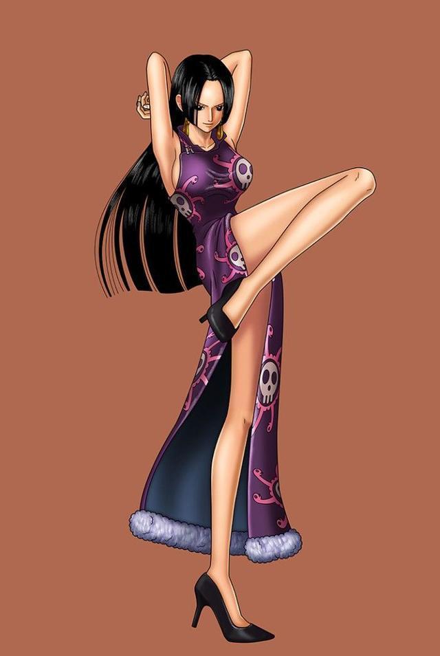 女帝就是路飞身边这个女人,有一些理智派,说什么女帝31岁,路飞才是19