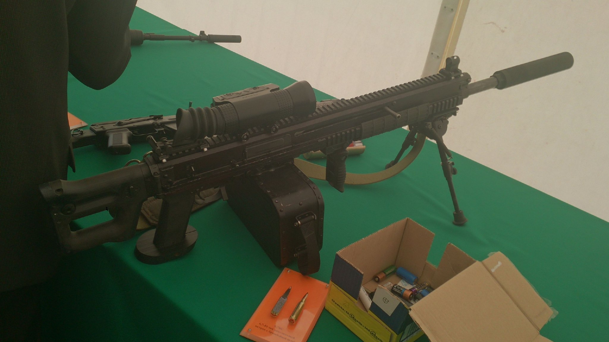 图1和图2|机枪|轻武器|子弹_新浪新闻