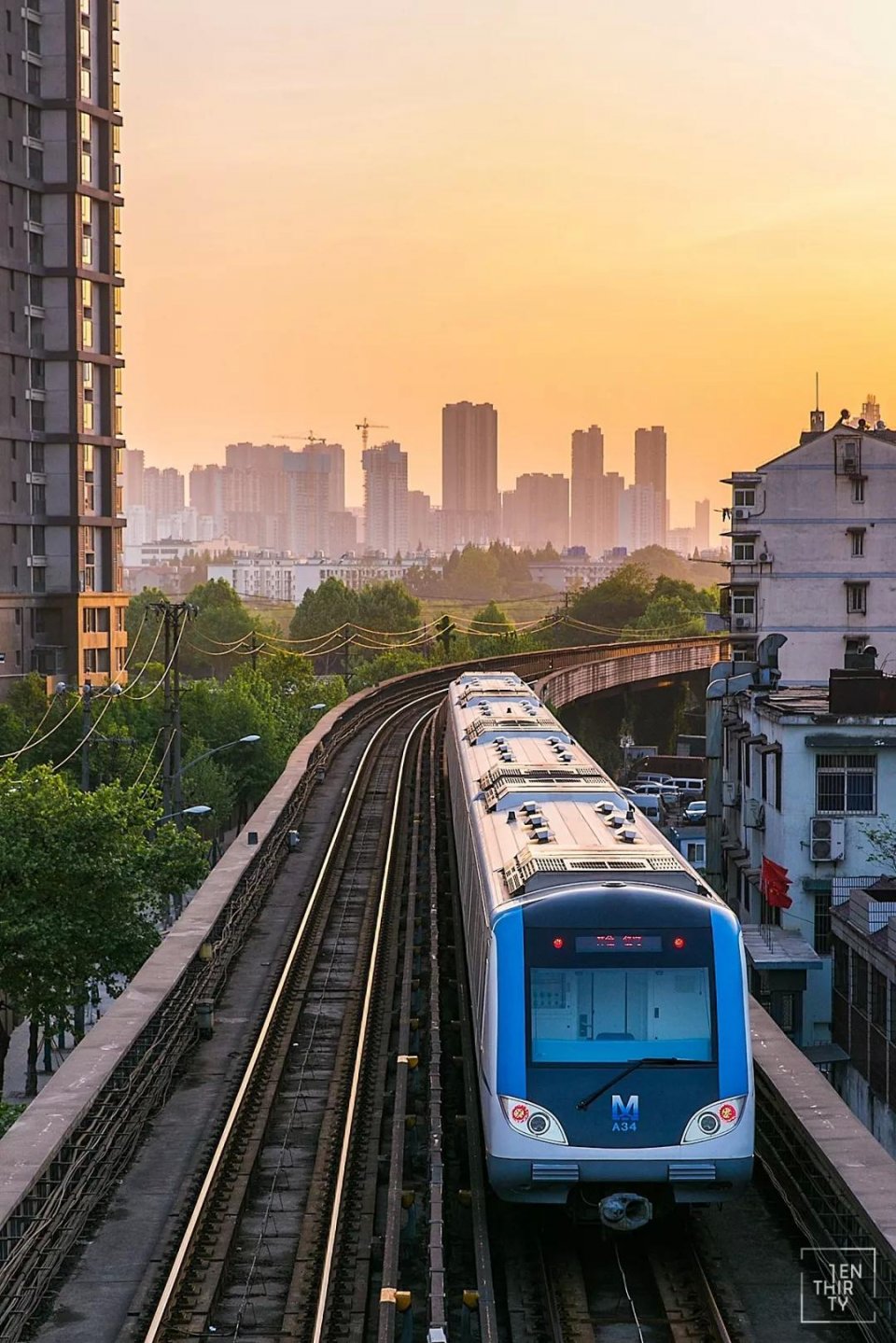 光谷广场称霸武汉地铁客流榜单!亲身体验拥挤程度!