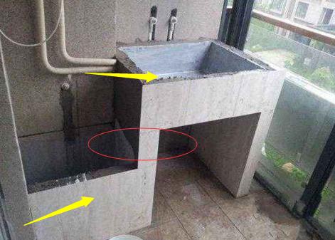 聪明人直接砌个洗衣台不占空间还实用你家洗衣机放阳台