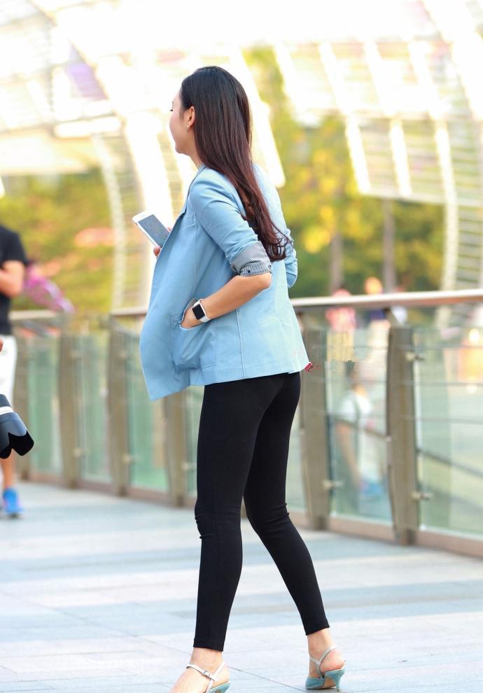 黑色紧身裤高跟小姐姐, 一看就像个职场女强人