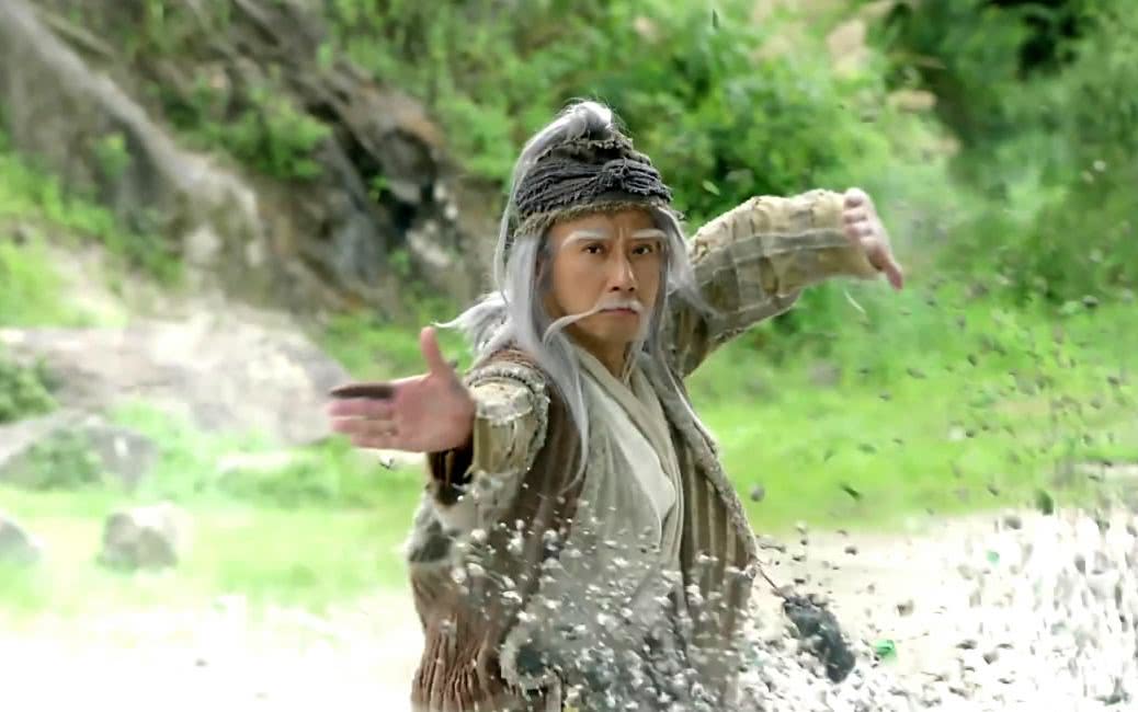 当年在《天龙八部》中,萧远山潜入少林偷的第一本武功那就是伏魔杖法