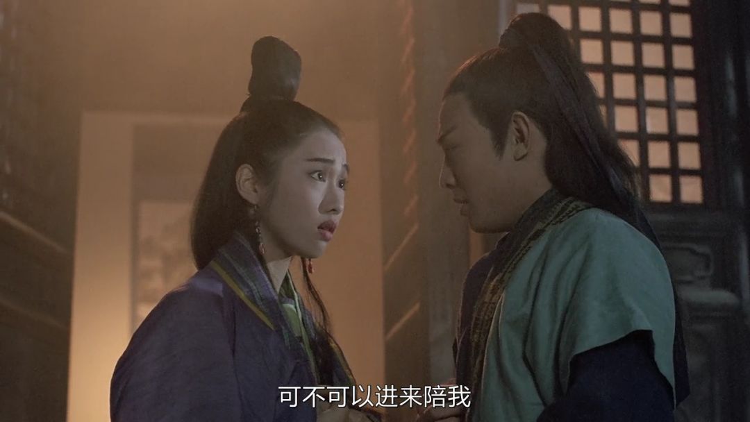 周芷若也是成年后的张无忌(李连杰 饰)第一次"被亲近"的女色.