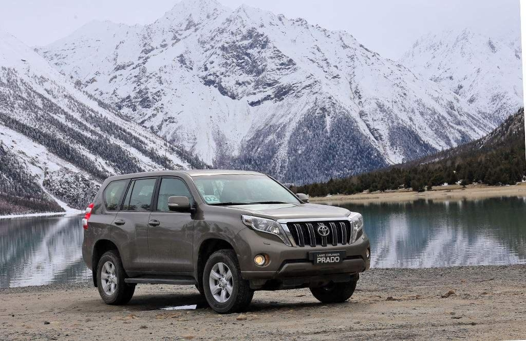 作为一款硬派越野,三菱帕杰罗常常会与丰田普拉多,jeep牧马人(配置