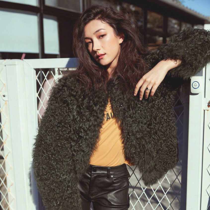 水灵秀气,美艳绝伦,刘承羽