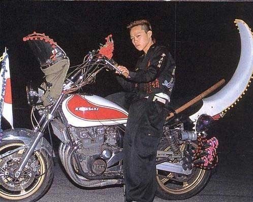 【怒罗权在日本普通民众眼中最深的印象就是日本最恶劣的暴走族】