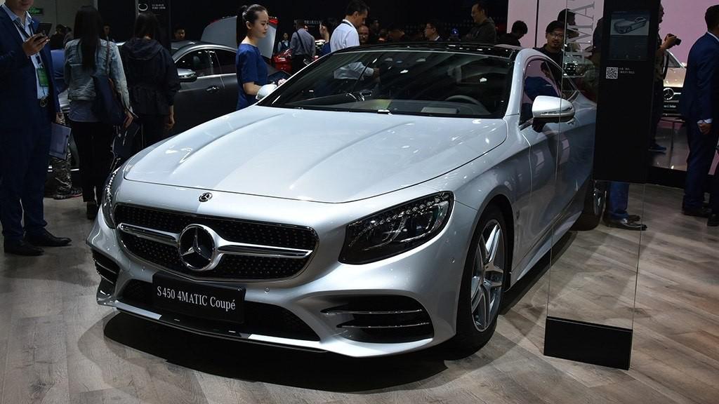 首款oled尾灯车型,奔驰s级轿跑车国内正式上市