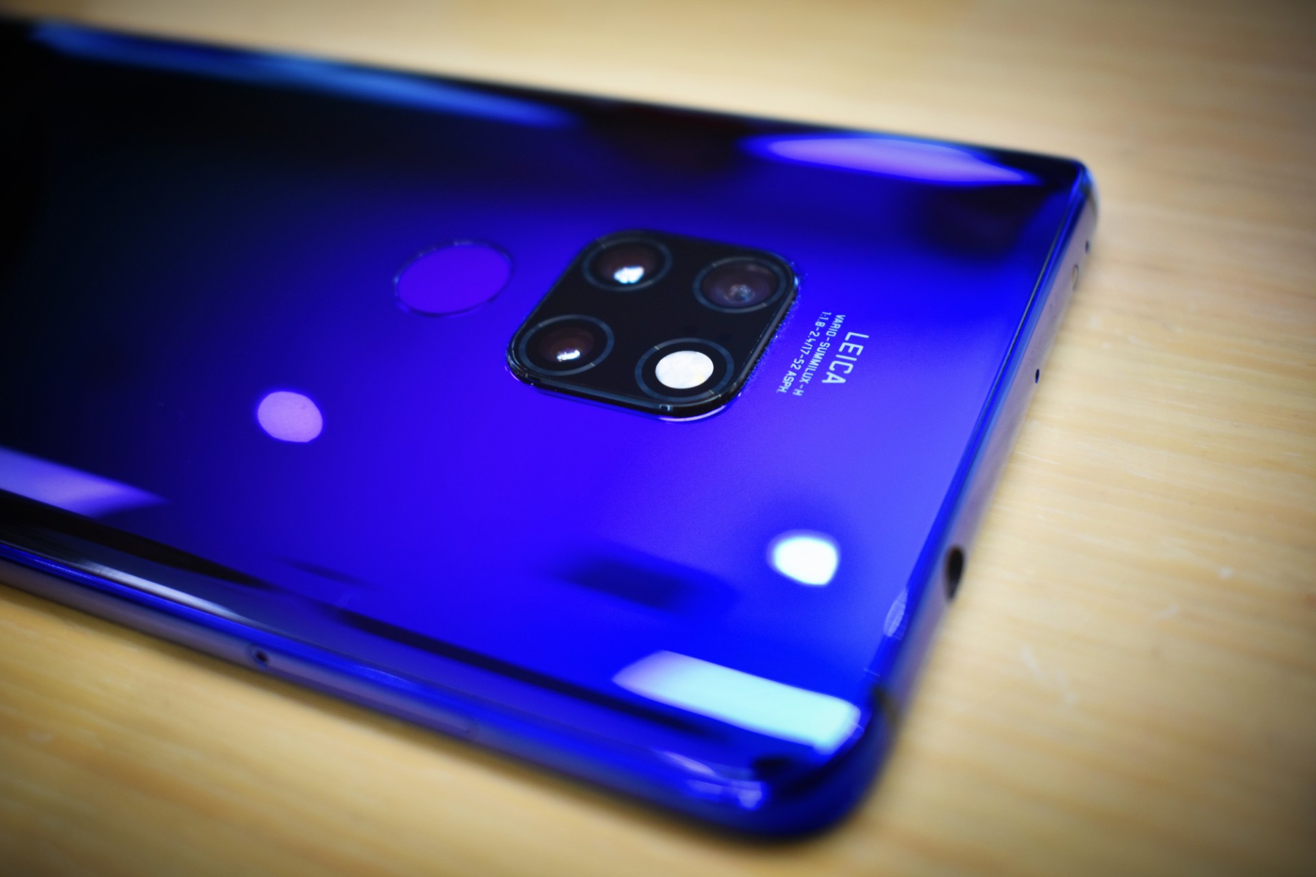 将三星note9拉下神坛的不是iphonexs 而是华为mate20