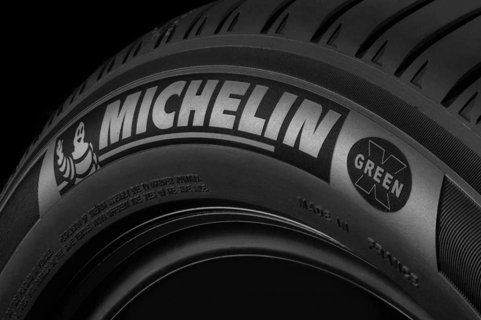 小小的轮胎秘密这么多,认识这些字母不爆胎