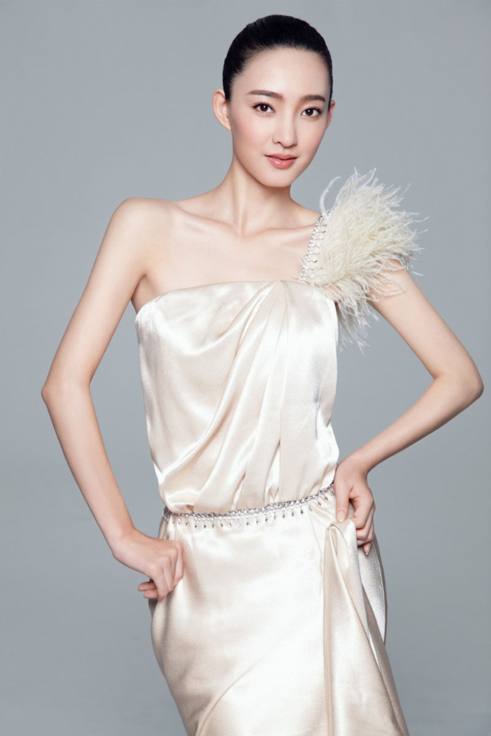 王丽坤最美形象照莫若如此喜欢哪张