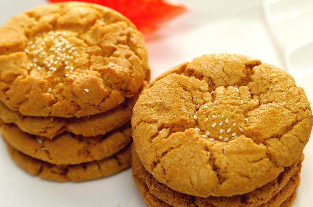 孩子最爱吃此饼,不放水,不用烤箱,酥脆香甜,自己做卫生实惠