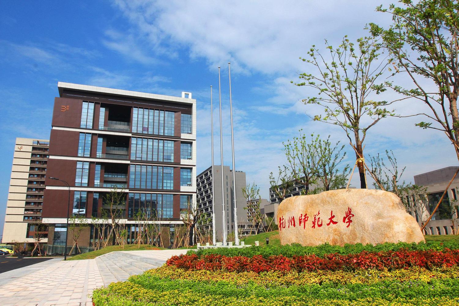 这个省虽仅有一所211, 但高考生偏爱省内就读, 六校角逐省内第二