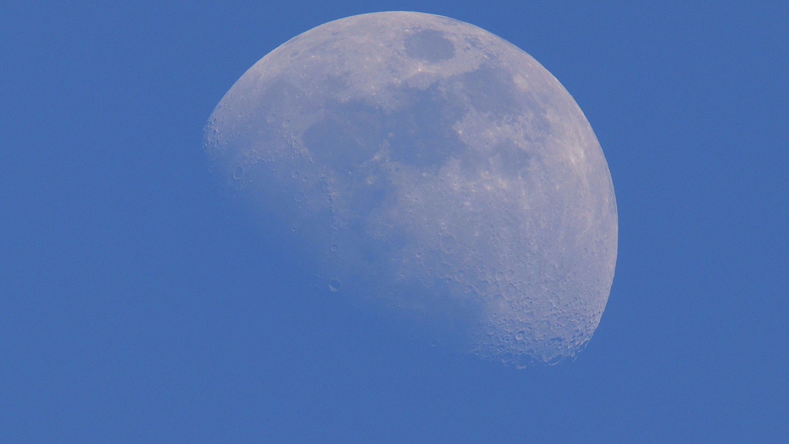 4000元小相机就能拍到满屏超大月亮!