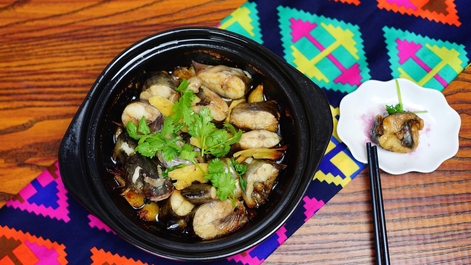 用砂锅焗鲶鱼的客家菜做法,试着做一道焗长江回鱼看味道怎样