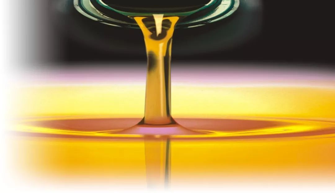 买润滑油,为什么车主都喜欢买合成油?